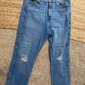 Signature by Levi Strauss Men's Light Blue Slim Straight Jeans
